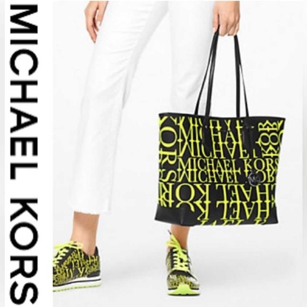 MICHAEL KORS Eva Large Newsprint Logo Leather Tot… - image 1