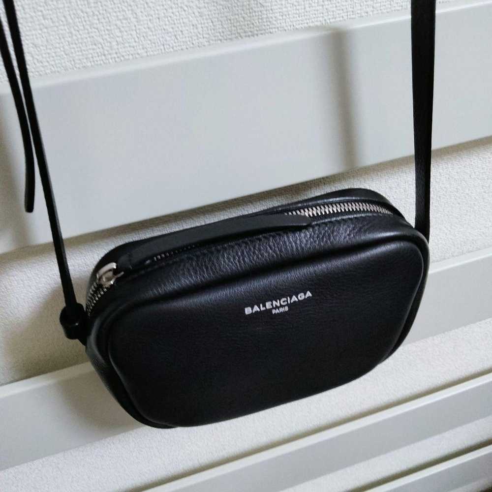 BALENCIAGA Black Leather Shoulder Bag - image 2