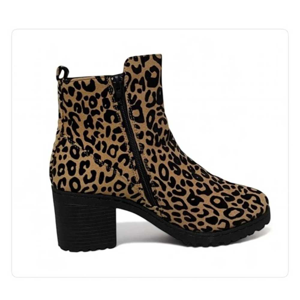 Quipid leopard animal print chunky moto boots WOM… - image 1