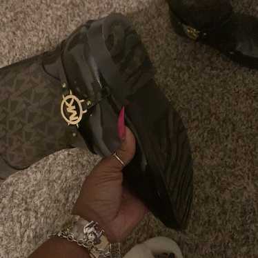 Micheal kors boots