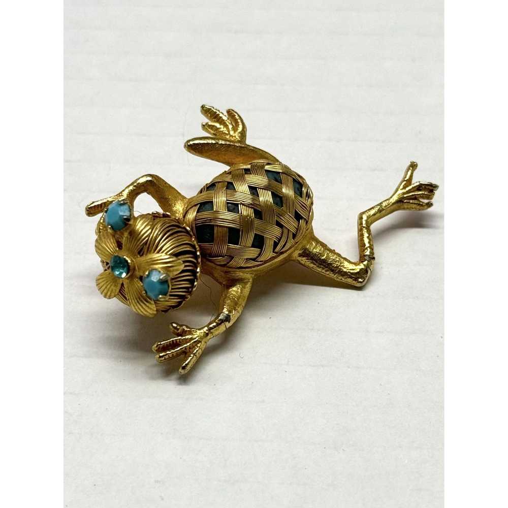 Vintage Vintage wire wrapped jewel frog brooch pin - image 1