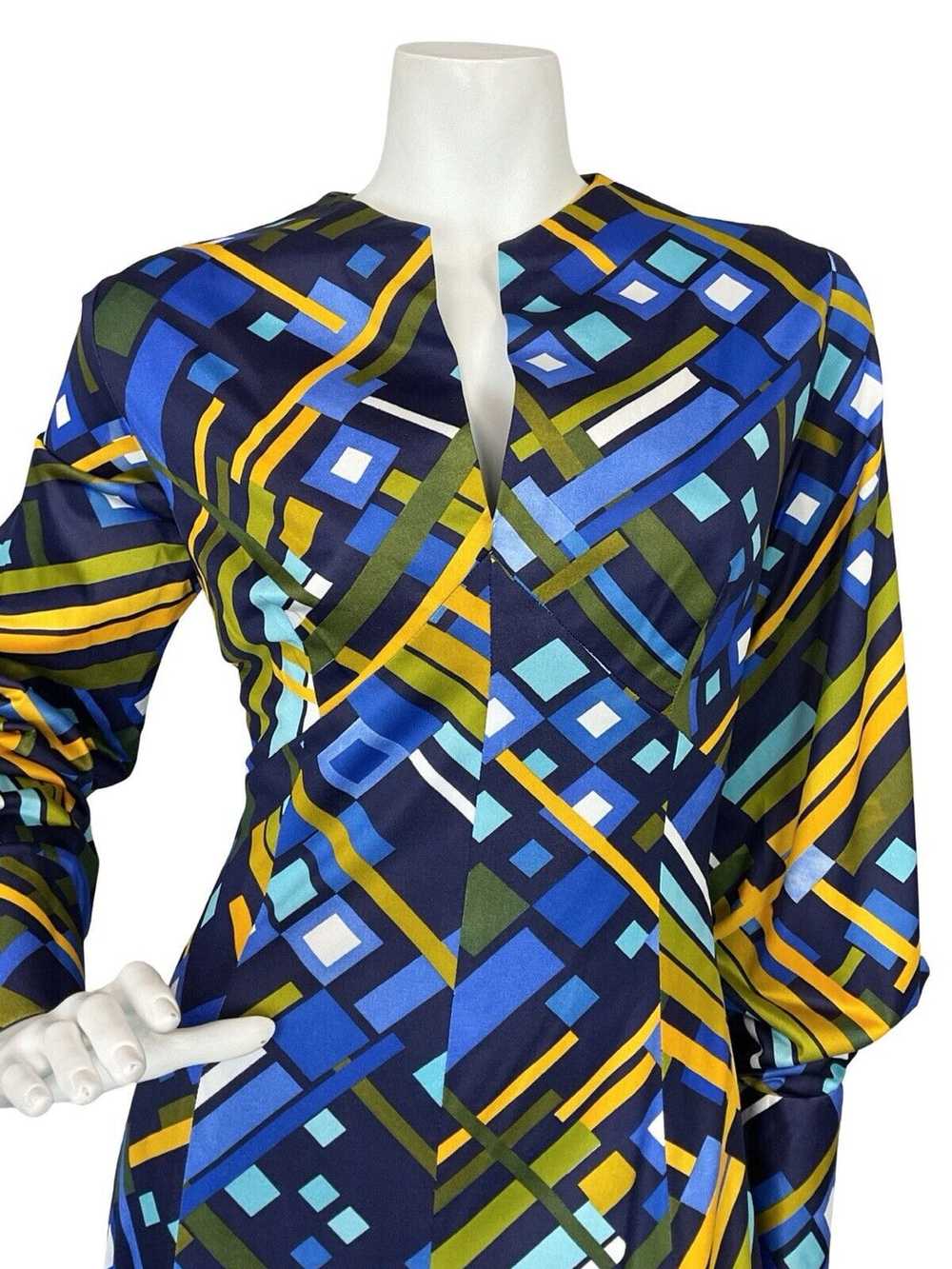 VTG 60S 70S BLUE YELLOW GEOMETRIC BISHOP SLEEVE S… - image 4