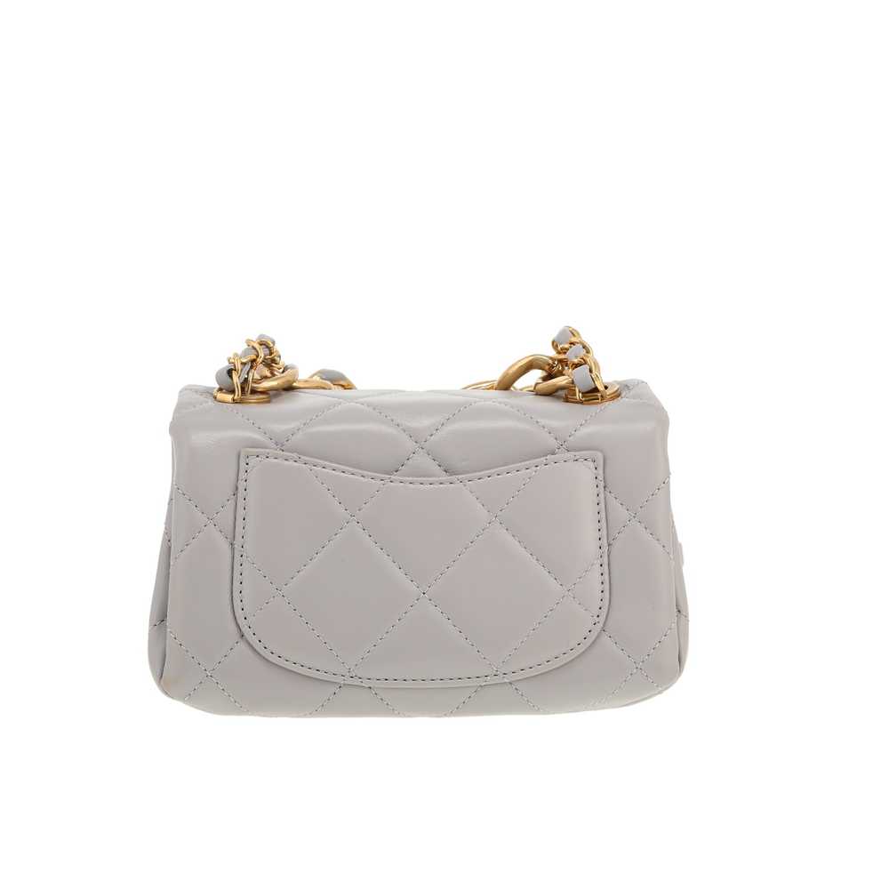 Chanel shoulder bag in grey quilted leather Colle… - image 5