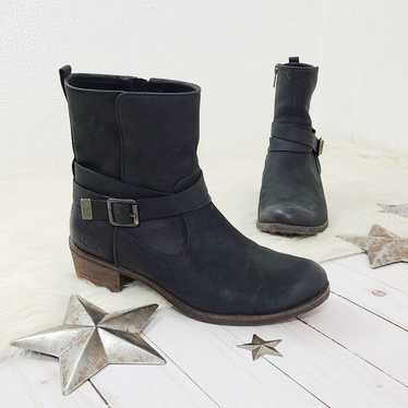 UGG Lorraine moto ankle boots black water resista… - image 1