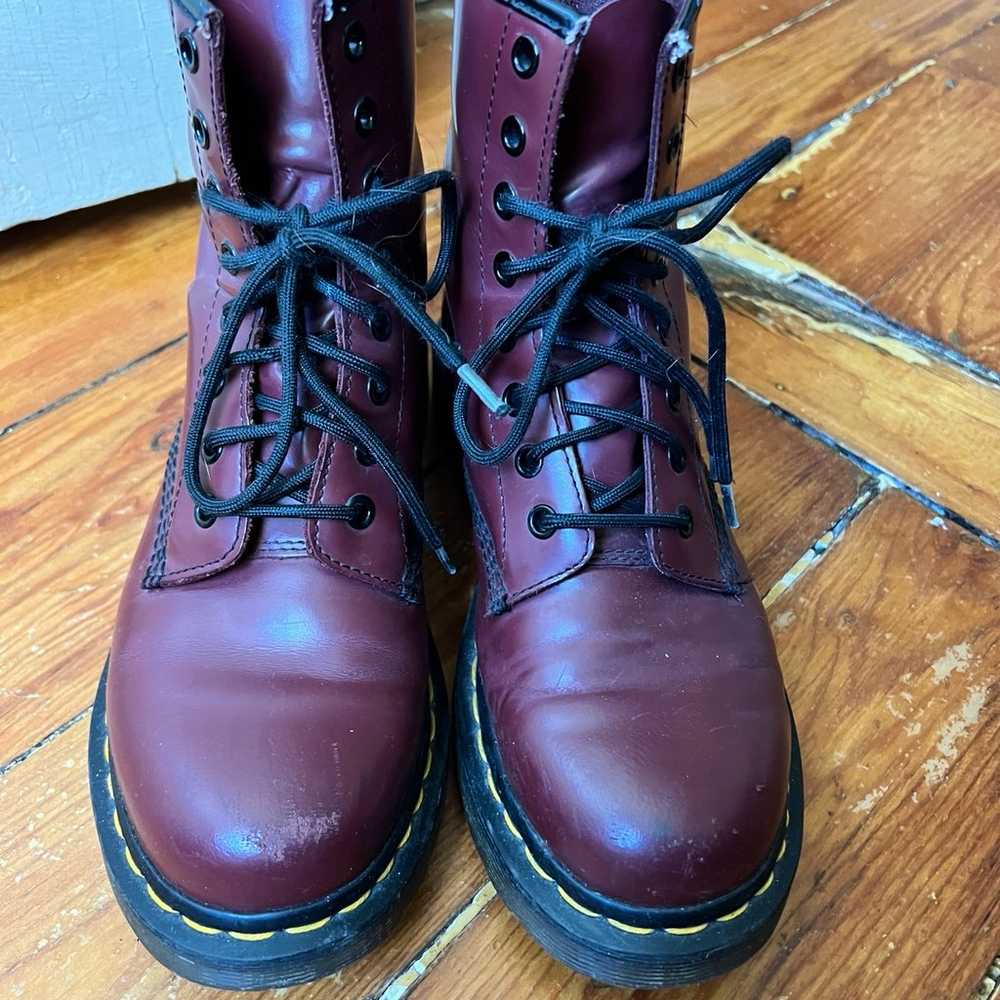 Doc Martens Lace up Boots in Burgundy, Womens siz… - image 2