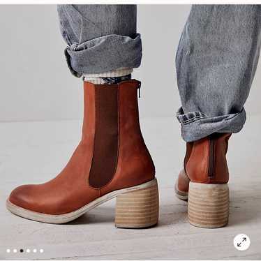 Free People Essential Chelsea Boots