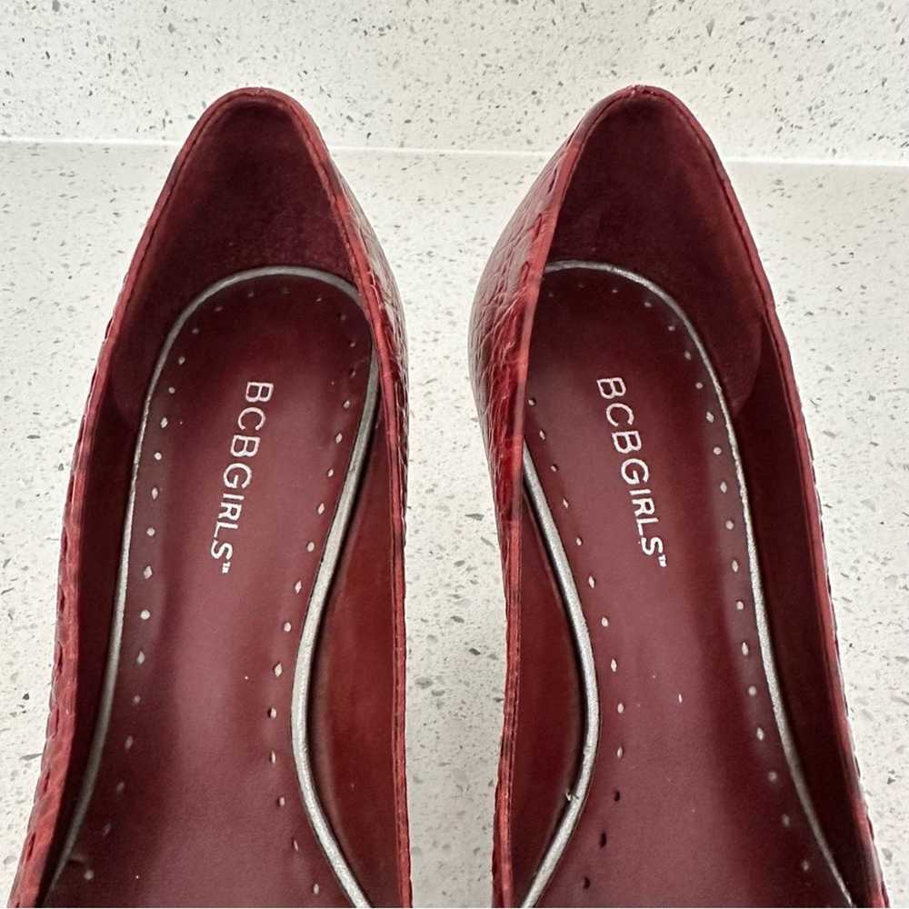 BCBGirls Burgundy Croc Embossed Pointed Toe Kitte… - image 5