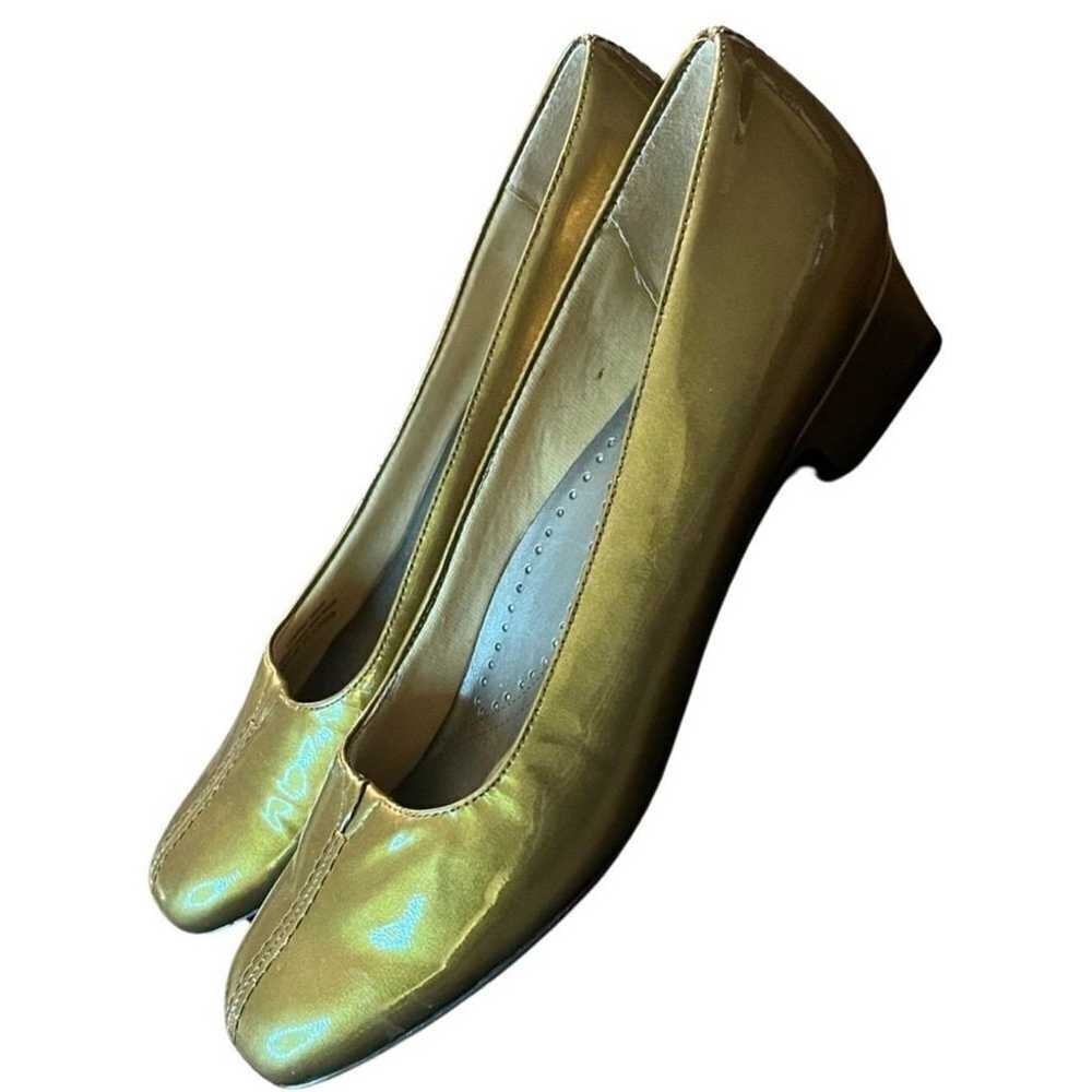 Vtg 90s Trotters Leather Gold Bronze Block Heels … - image 3