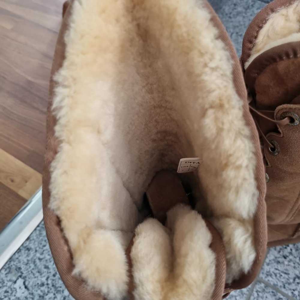 Australia Luxe Shearling snow boots - image 4