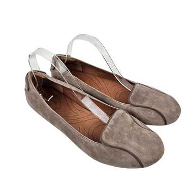 Clarks Artisan Womens 8.5 Tan Suede retailer Flat Comfort Shoes