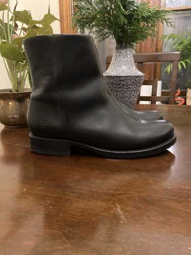 Frye Beautiful black leather side zip Fry boots