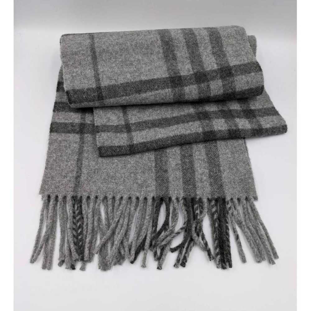 Burberry Wool scarf & pocket square - image 2