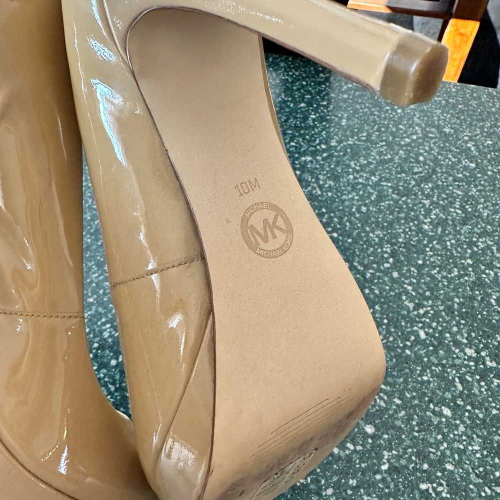 Michael Kors Sz 10 Tan Neutral Heels - image 5