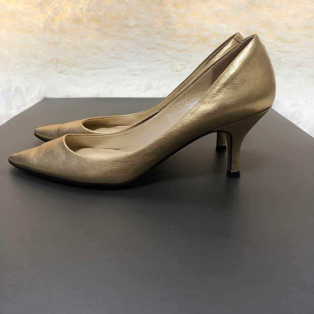 Seven Twelve Thirty Leather Gold Pumps Size 35 22… - image 3