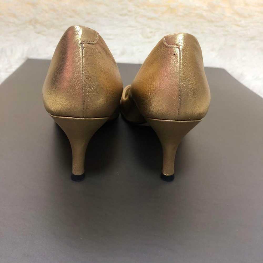 Seven Twelve Thirty Leather Gold Pumps Size 35 22… - image 8