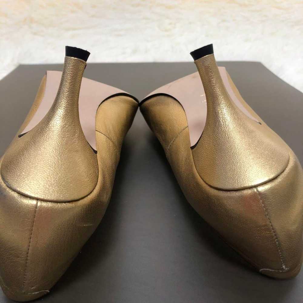 Seven Twelve Thirty Leather Gold Pumps Size 35 22… - image 9