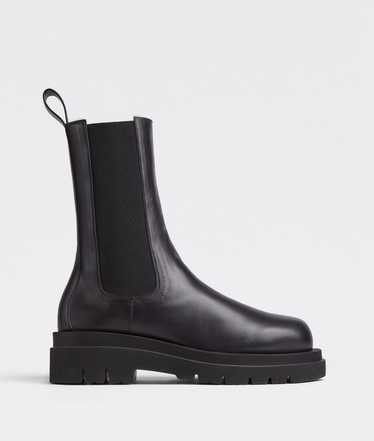 Bottega Veneta o1n1vont1224 Lug Calfskin Boots in 