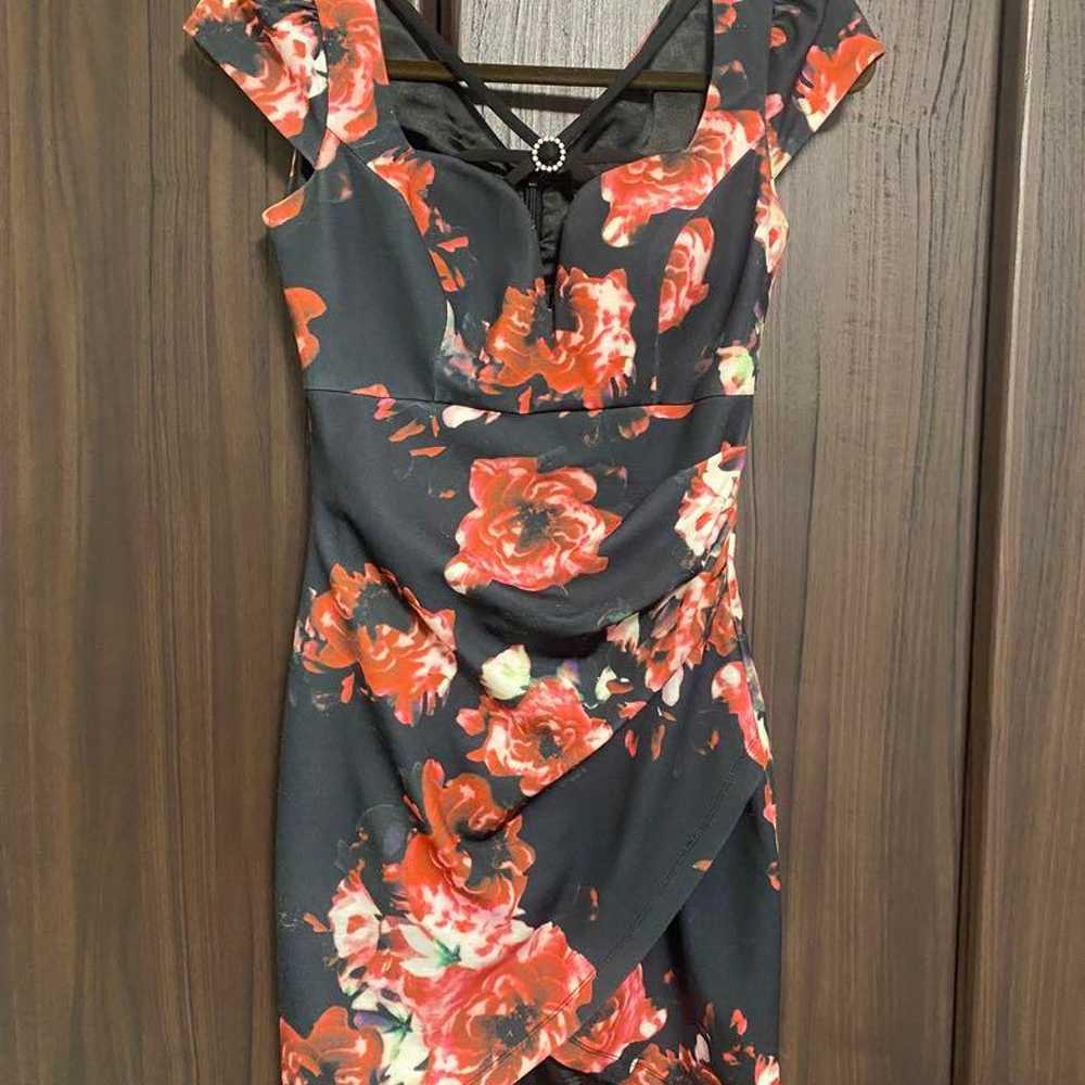 Excellent condition GLAMOROUS by Andy floral dres… - image 1