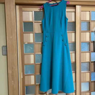 Blue sleeveless knee-length dress - image 1