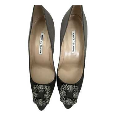 Manolo Blahnik Hangisi silk heels