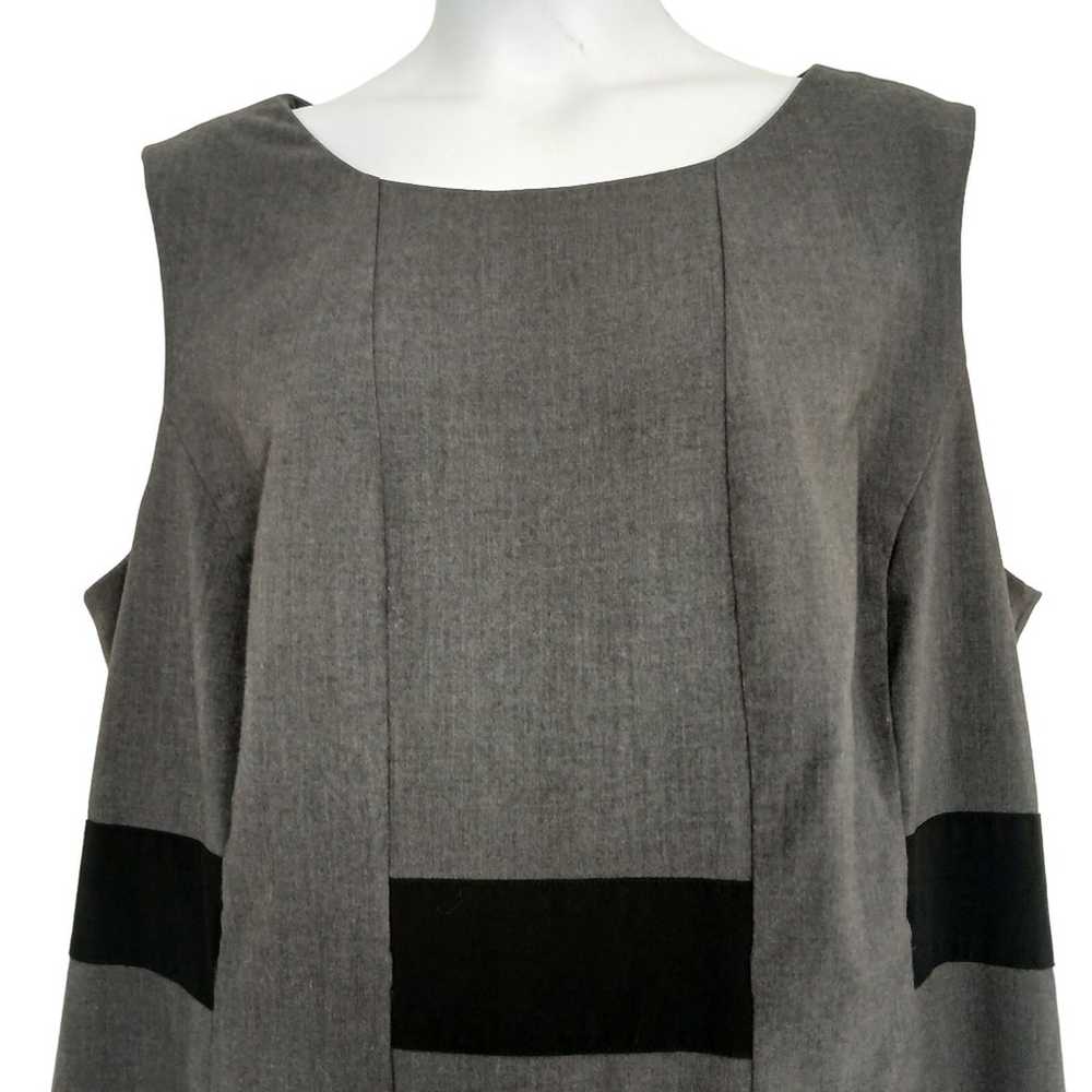 Calvin Klein Gray, Black & White Sleeveless Midi … - image 2