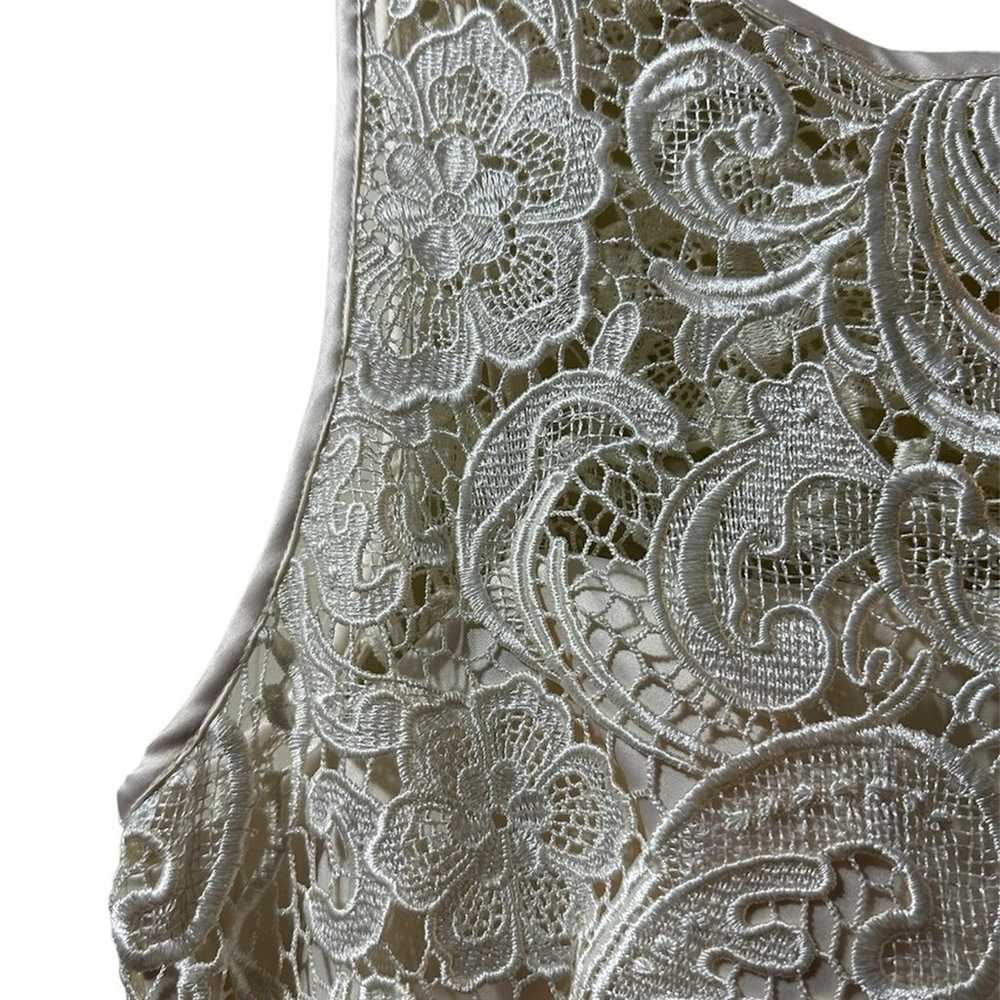 Adrianna Papell champagne embroidered lace sleeve… - image 8