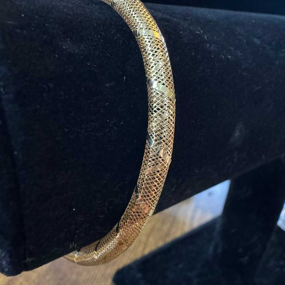 18k  Saudi gold LIGHT WEIGHT OMEGA BRACELET - image 2