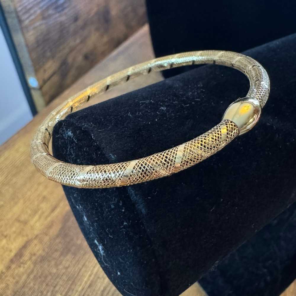 18k  Saudi gold LIGHT WEIGHT OMEGA BRACELET - image 3