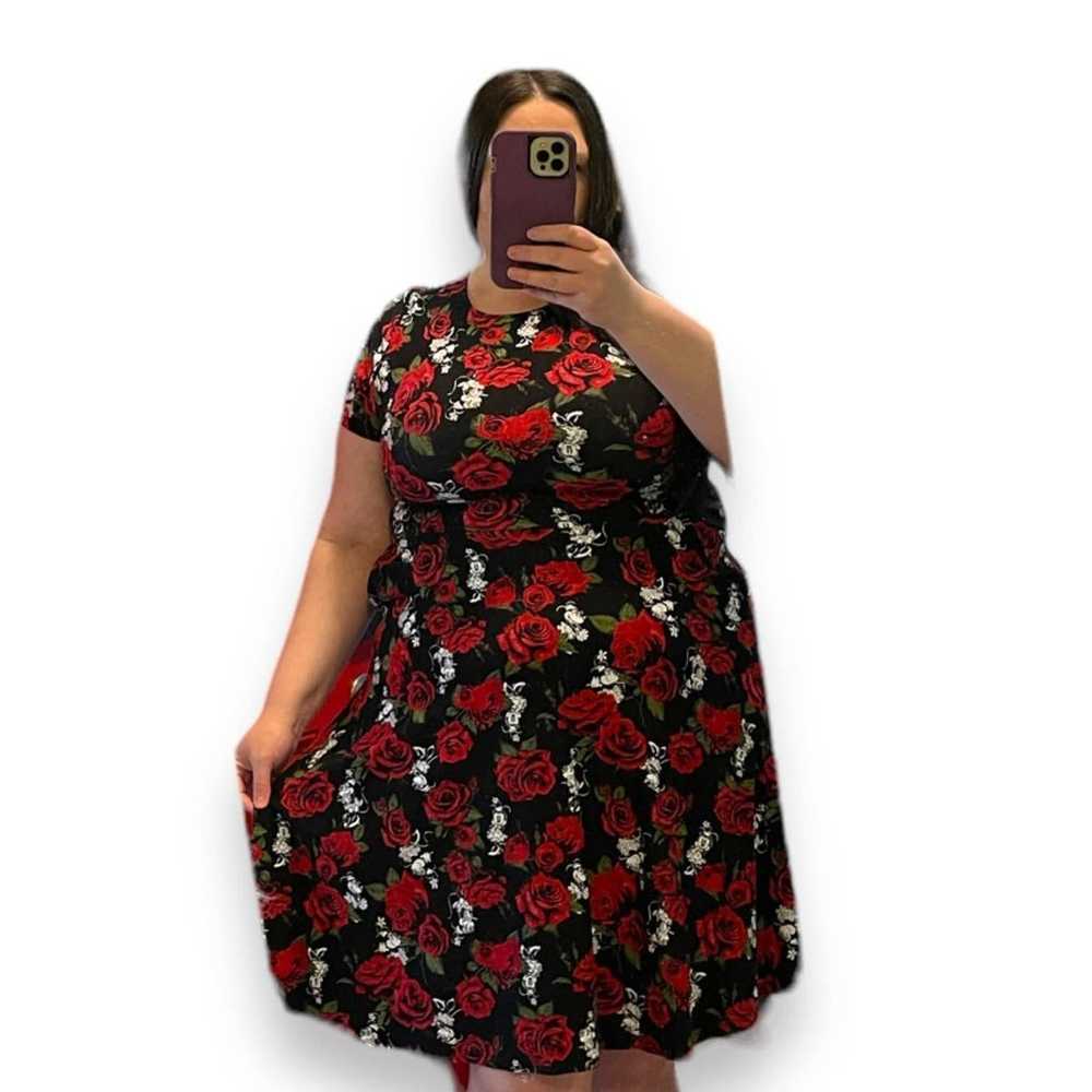 Torrid Plus Size 1 Disney Minnie Mouse Roses Hear… - image 4