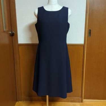 Navy sleeveless knee-length dress