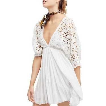 Free People white Bella note white eyelet mini dre