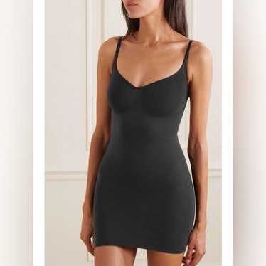 SKIMS Seamless Sculpt slip dress - Onyx