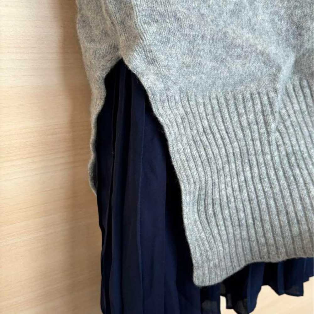 Gray knit dress & navy slip dress - image 5