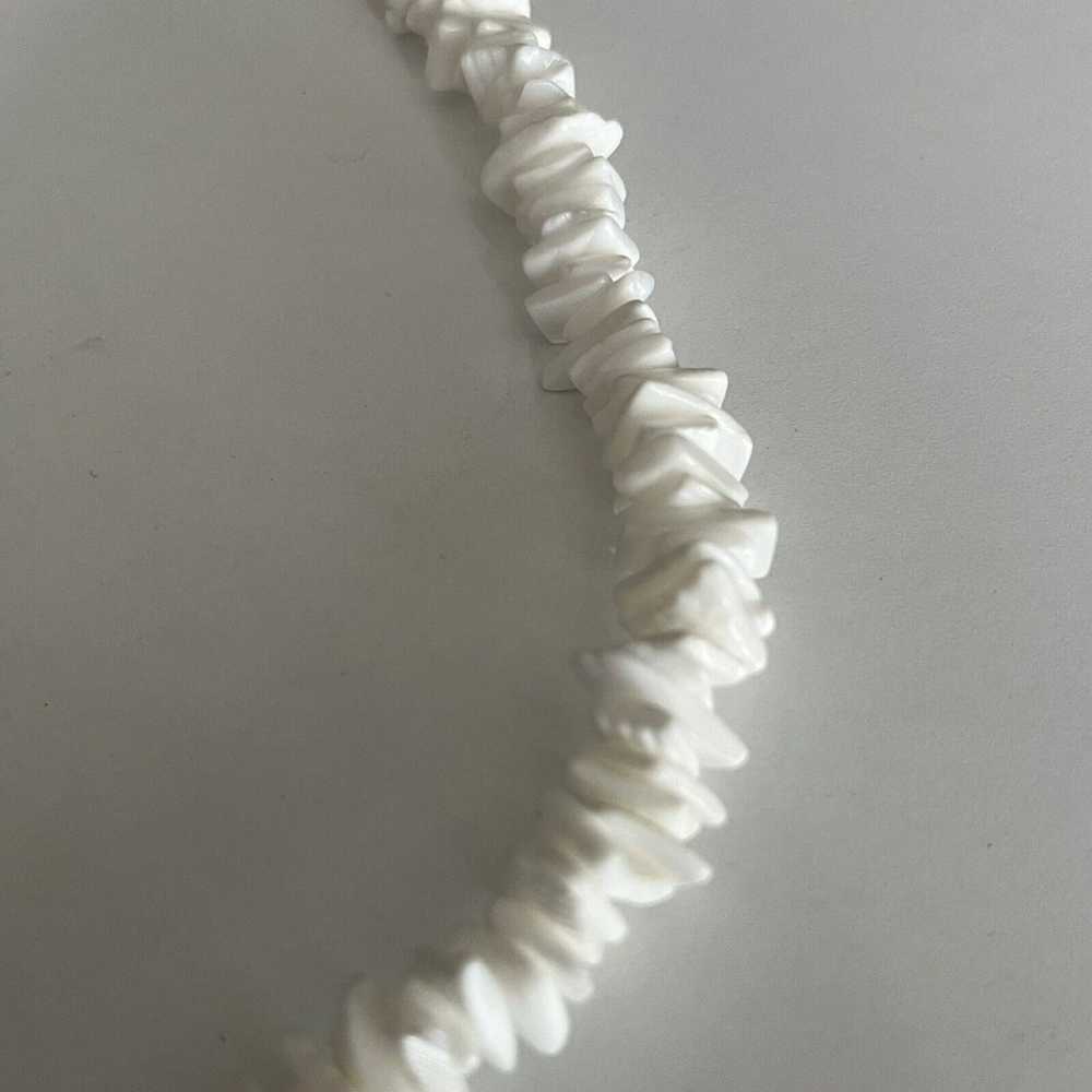 White Hawaiian 17" Chipped Puka Sea Shell Necklac… - image 4