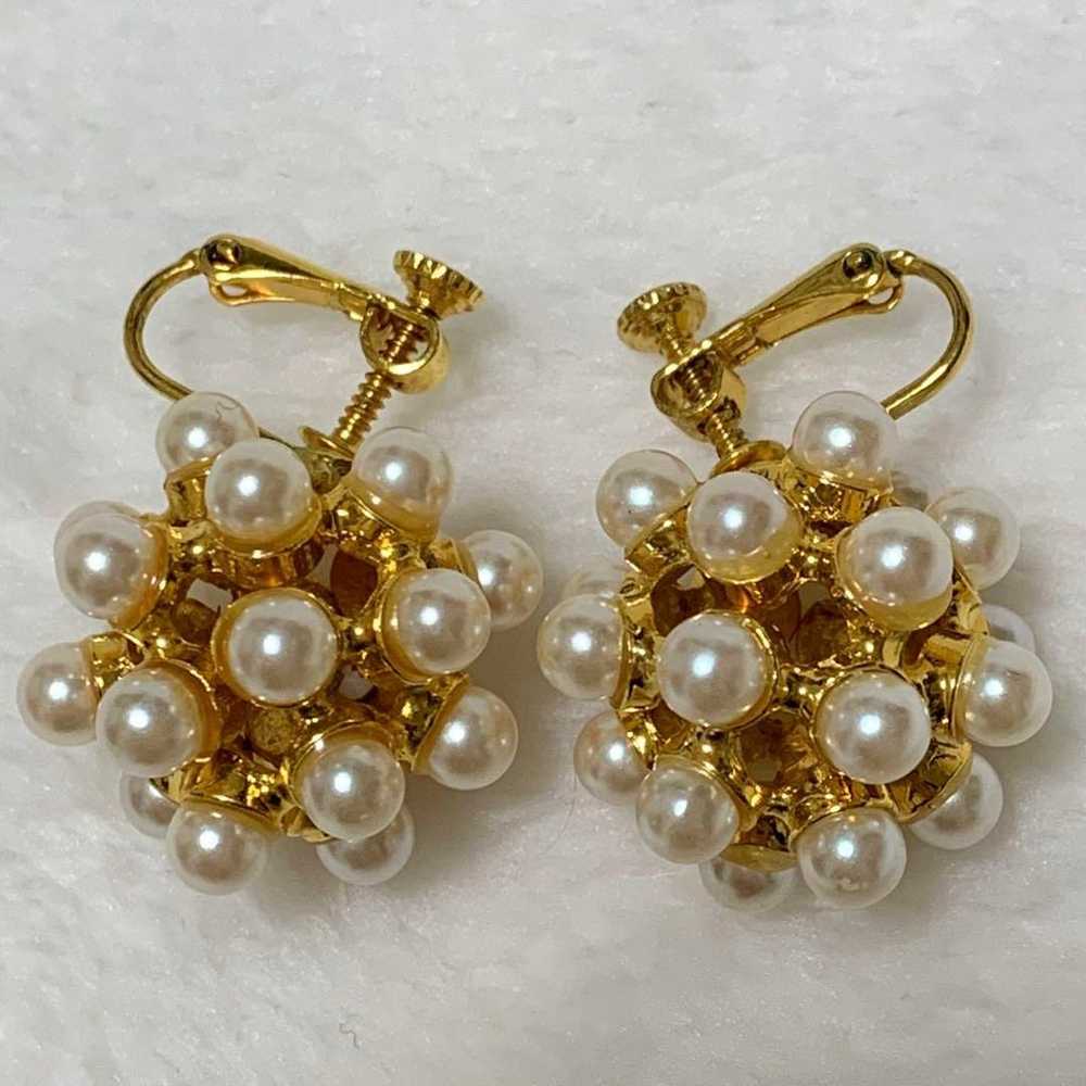 Extremely beautiful 90s VINTAGE gold pearl earrin… - image 2