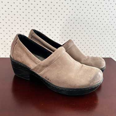 Born BOC Clogs 9 Brown Tan Comfort Mules Slip On N