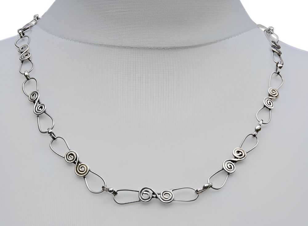 Silver Swirl Hand Forged Link Chain Necklace circ… - image 2