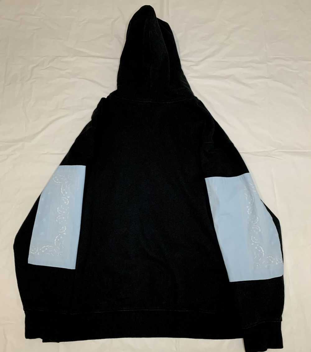 Supreme Supreme x TNF SS22 Blue Bandana Hoodie - image 8