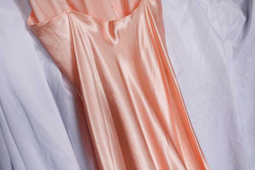 1930s Pink Rosé Bias Cut Silk Slip - Xs/S - image 9