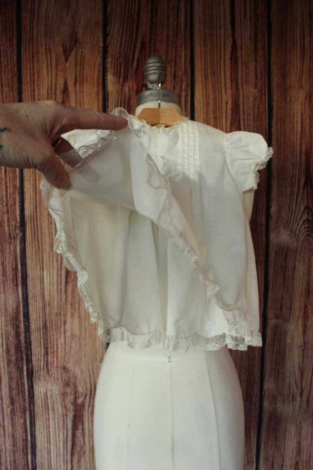 Vintage 1950s 1960s Cherubs Handmade White Cotton… - image 10