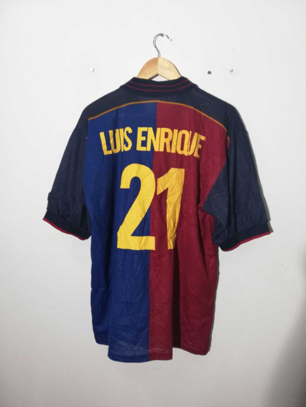 F.C. Barcelona Vintage Jersey Barcelona Luis Enri… - image 1