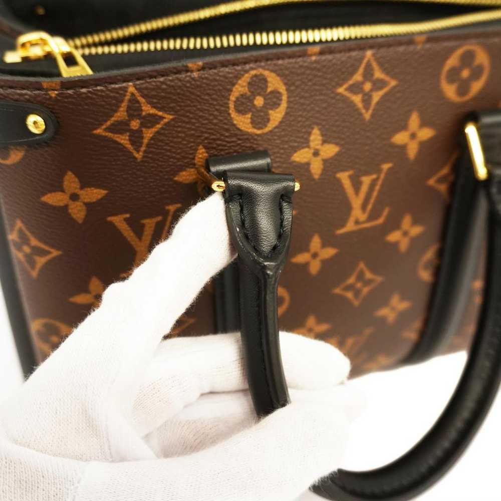 Louis Vuitton Soufflot leather handbag - image 6