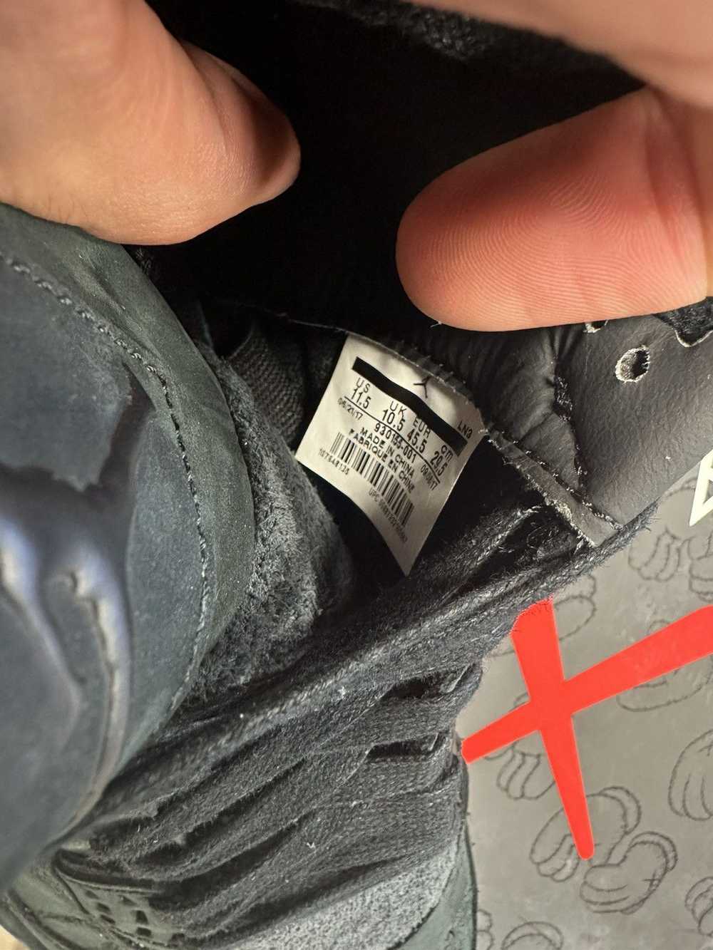 Jordan Brand × Kaws Jordan 4 Retro Kaws Black - image 6