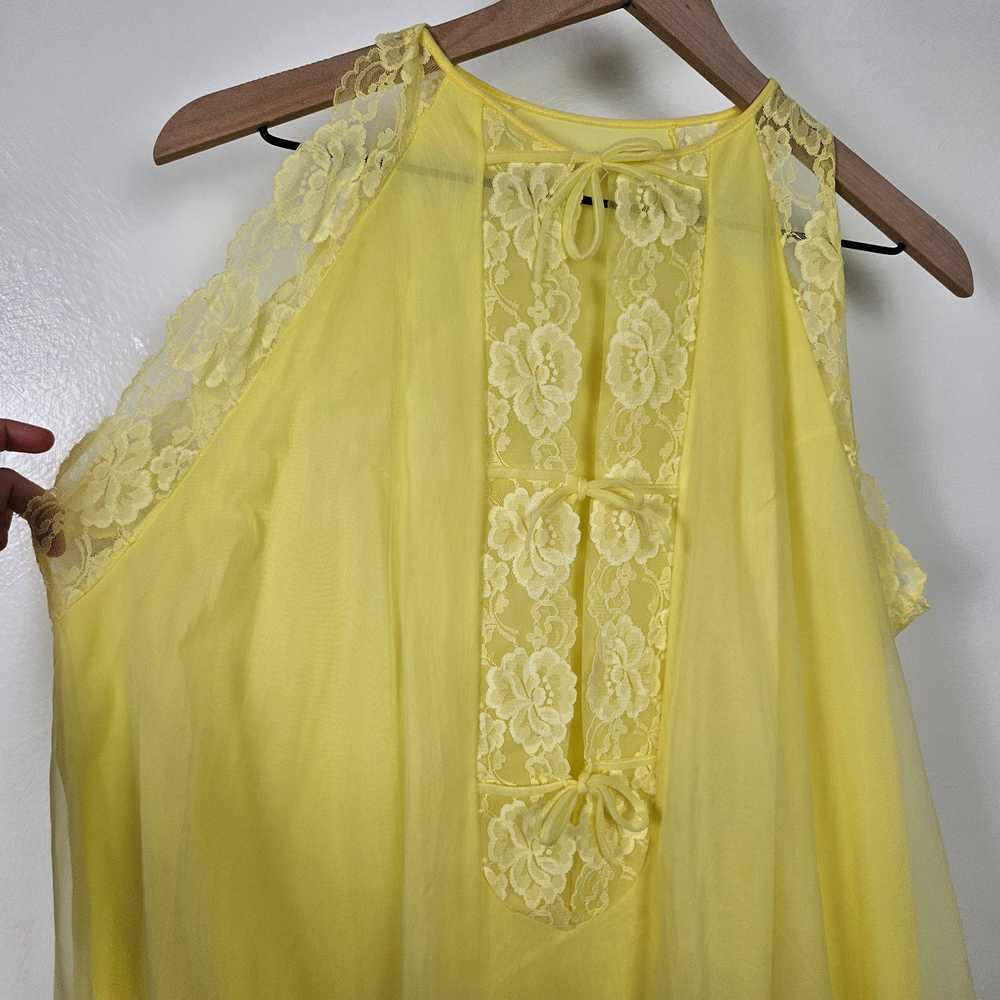 Vintage Chic Lingerie Negligee Nightgown L Yellow… - image 3