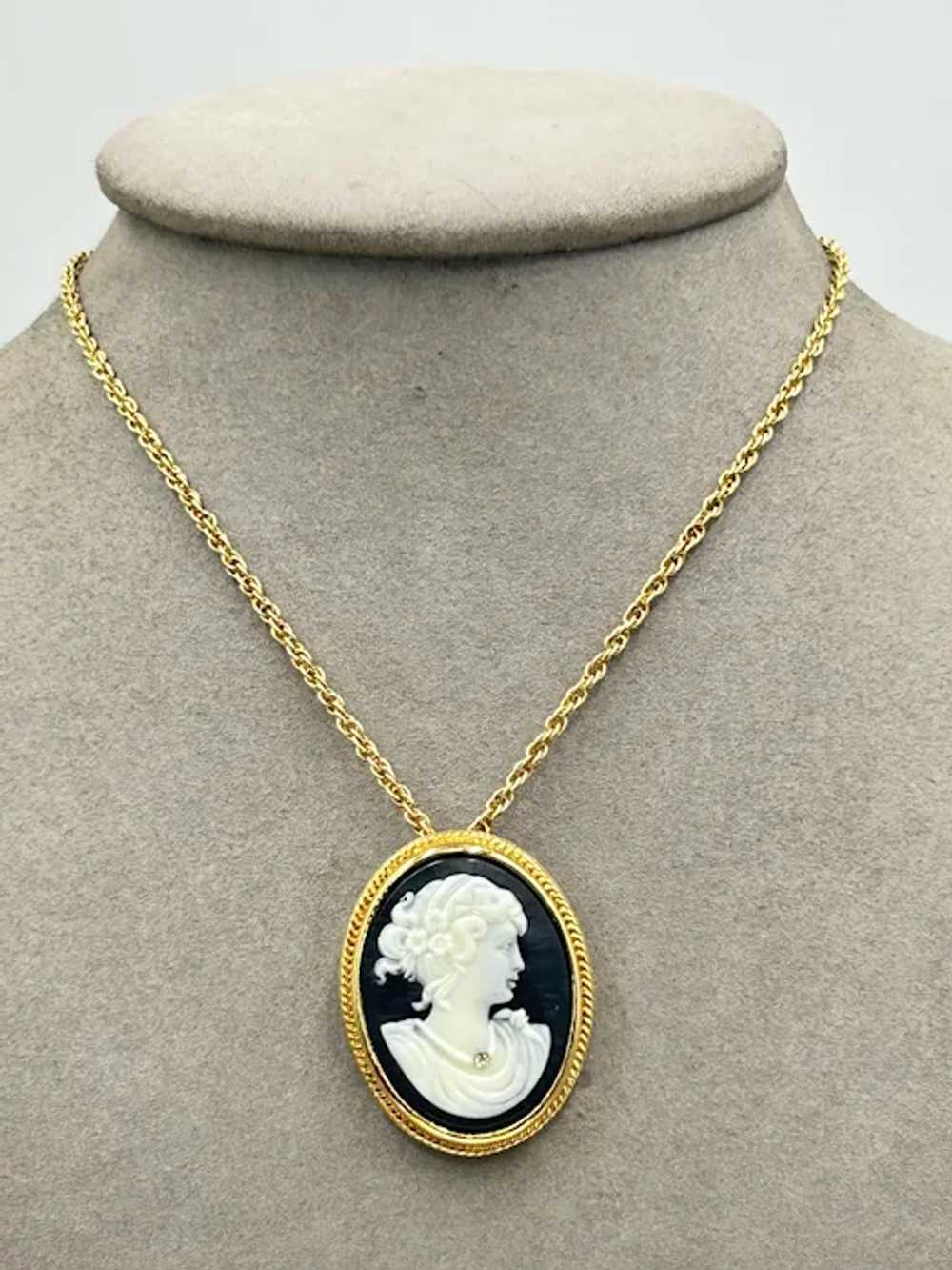 Vintage Lady Cameo Pin Brooch Necklace Pendant Go… - image 7