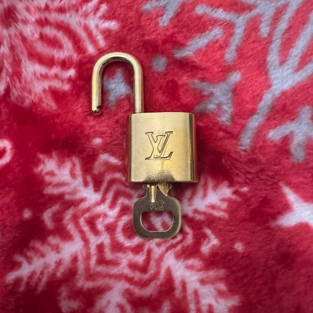 Louis Vuitton Padlock Gold number 314 - image 5