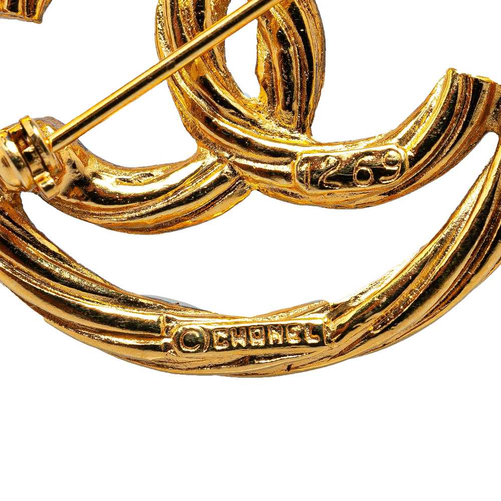 Gold Chanel CC Brooch - image 4