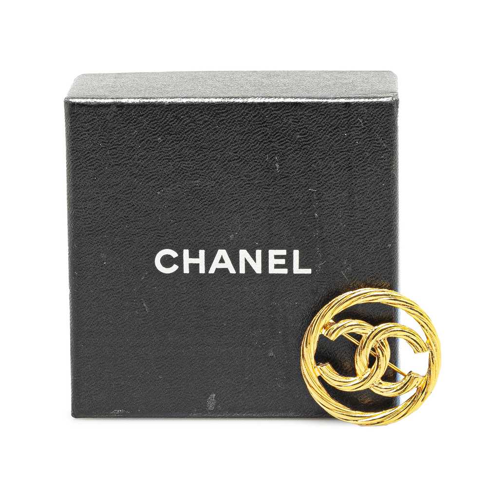 Gold Chanel CC Brooch - image 5