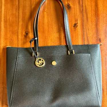 Michael Kors 3-in-1 Tote Bag