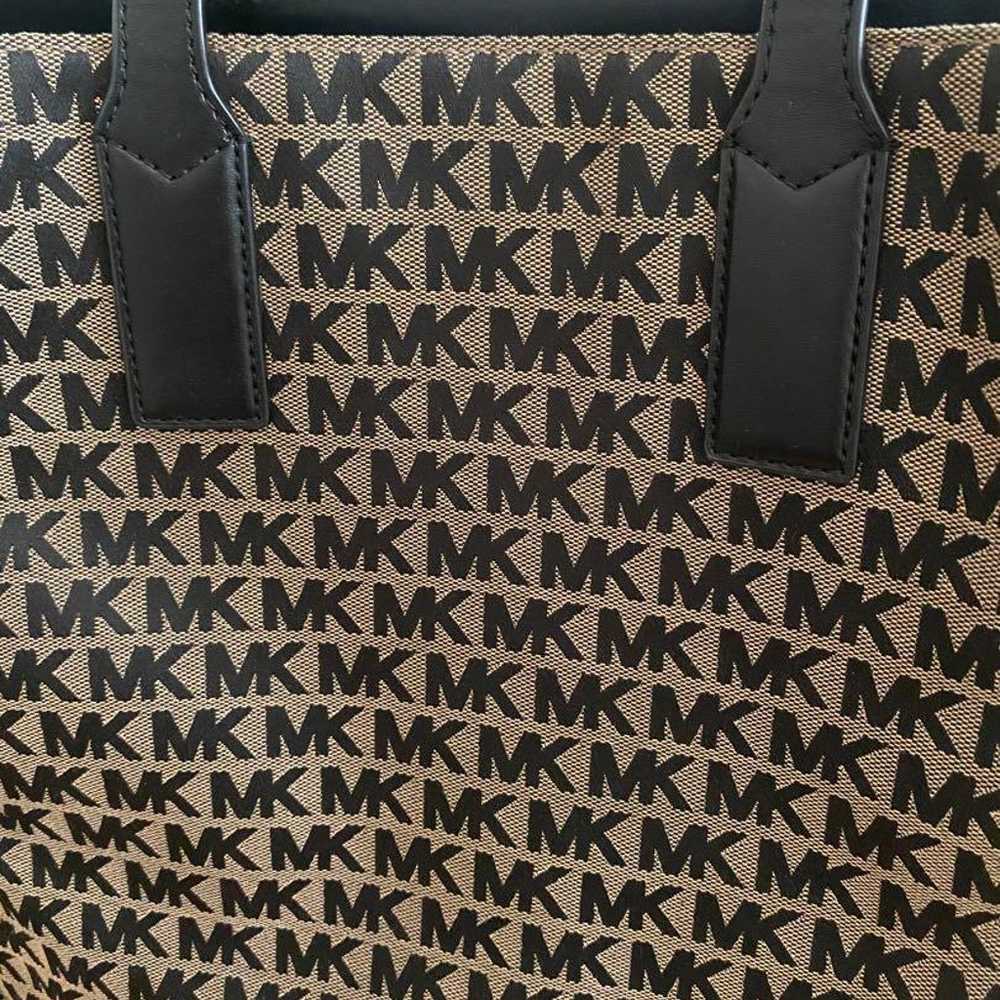 MICHAEL KORS Tote Bag in Excellent Condition - image 6